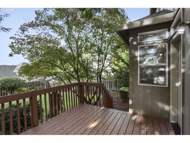 16617 Nw AVONDALE Dr, Beaverton, OR 97006