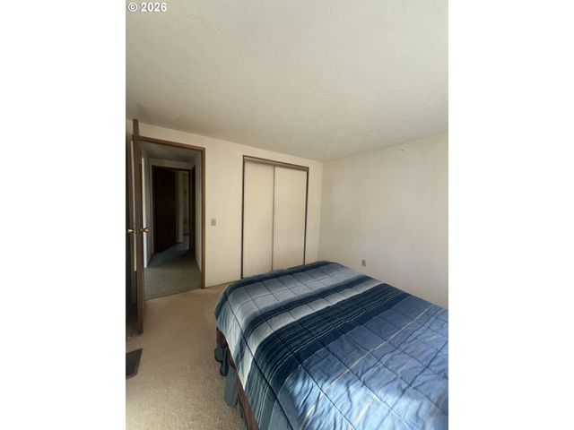 100 RIVER BEND Rd 86, Reedsport, OR 97467