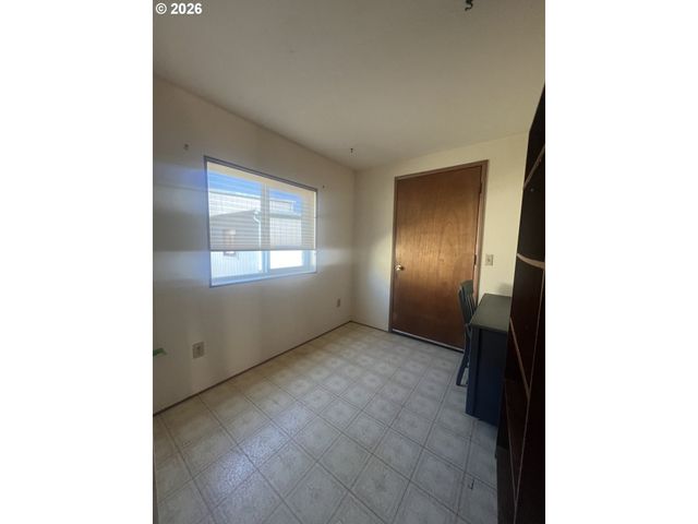 100 RIVER BEND Rd 86, Reedsport, OR 97467