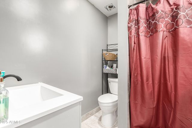 832 E DOLPHIN Avenue, Mesa, AZ 85204