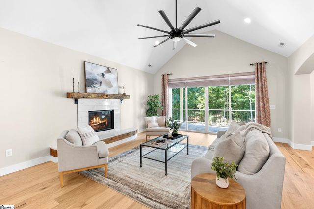 104 Pinelands Place, Travelers Rest, SC 29690