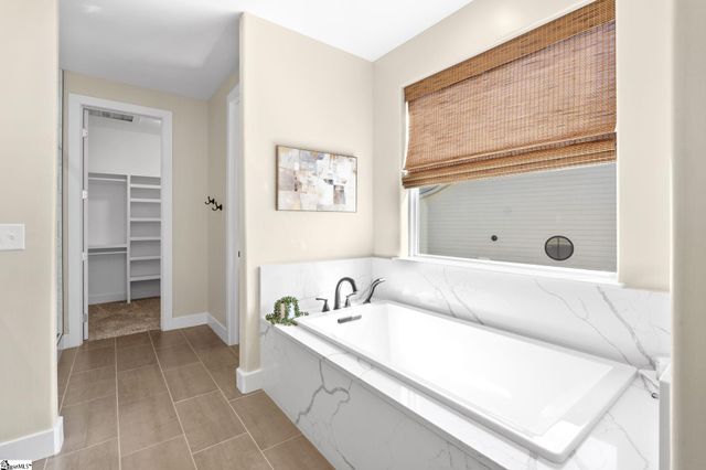 104 Pinelands Place, Travelers Rest, SC 29690