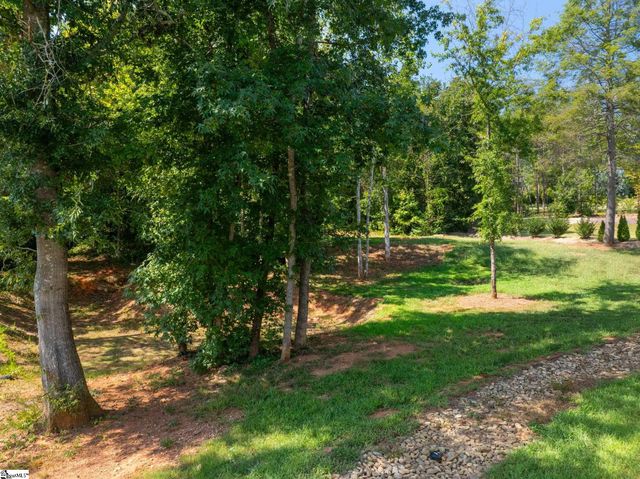 104 Pinelands Place, Travelers Rest, SC 29690