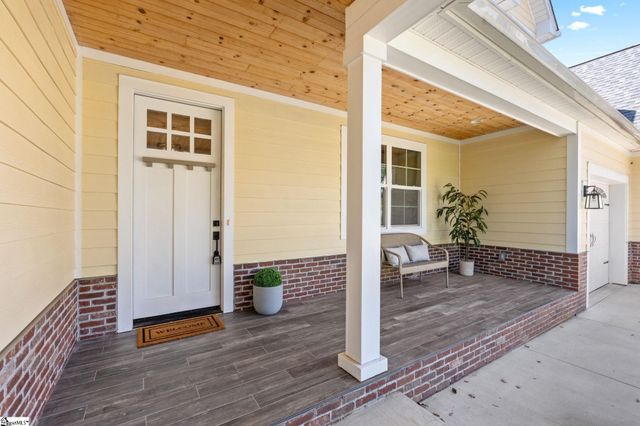 104 Pinelands Place, Travelers Rest, SC 29690