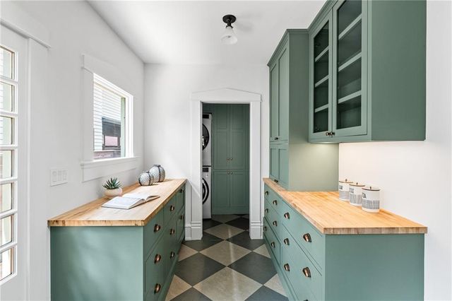 1286 McLendon Avenue, Atlanta, GA 30307