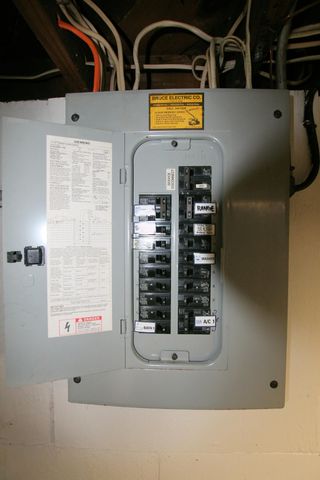 2921 Virginia Avenue, Kalamazoo City, MI 49004