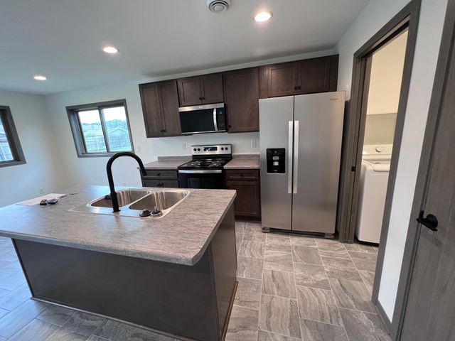 1427 Sunrise Avenue SE, Rochester, MN 55904