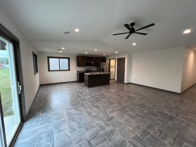 1427 Sunrise Avenue SE, Rochester, MN 55904