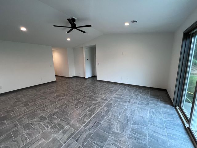 1427 Sunrise Avenue SE, Rochester, MN 55904