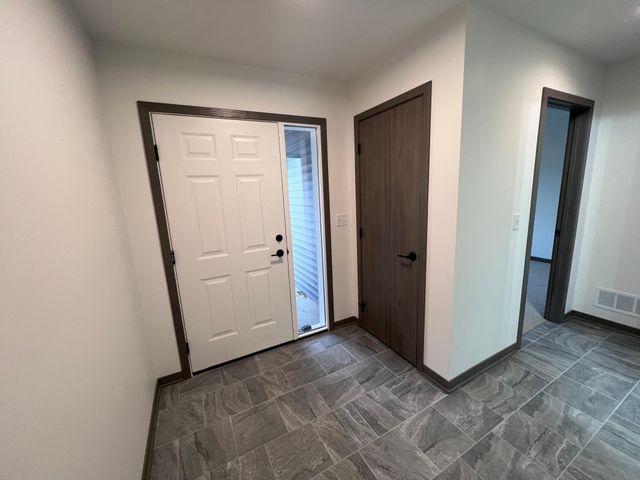 1427 Sunrise Avenue SE, Rochester, MN 55904