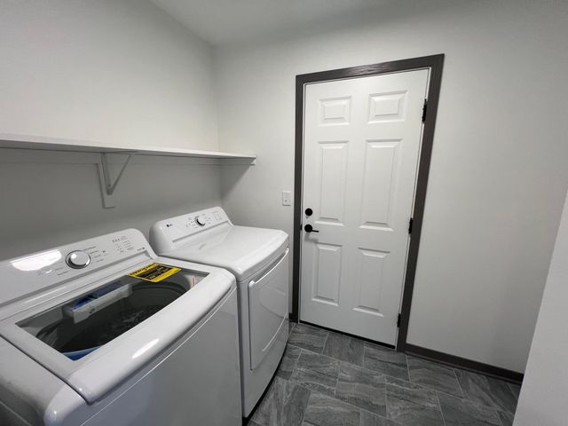 1427 Sunrise Avenue SE, Rochester, MN 55904