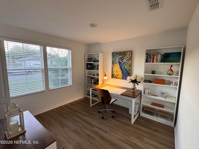 5435 HOLLOW BIRCH Drive, Jacksonville, FL 32219