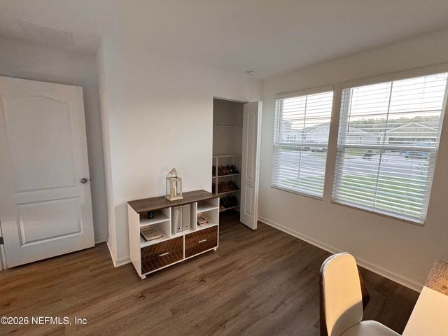 5435 HOLLOW BIRCH Drive, Jacksonville, FL 32219