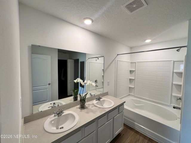 5435 HOLLOW BIRCH Drive, Jacksonville, FL 32219