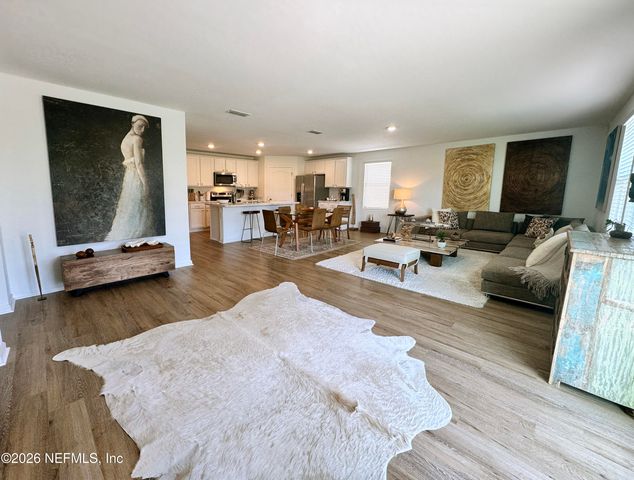 5435 HOLLOW BIRCH Drive, Jacksonville, FL 32219