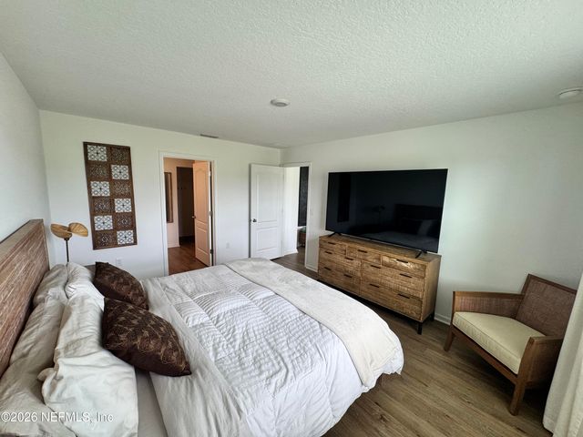 5435 HOLLOW BIRCH Drive, Jacksonville, FL 32219