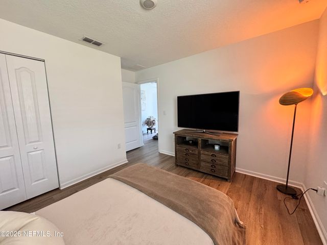 5435 HOLLOW BIRCH Drive, Jacksonville, FL 32219