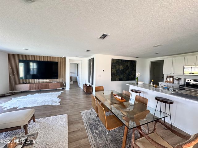 5435 HOLLOW BIRCH Drive, Jacksonville, FL 32219