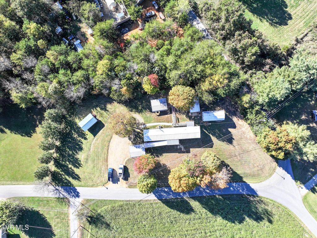 885 Anderson Loop, Greeneville, TN 37743