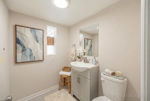 8425 W Carol Street, Niles, IL 60714