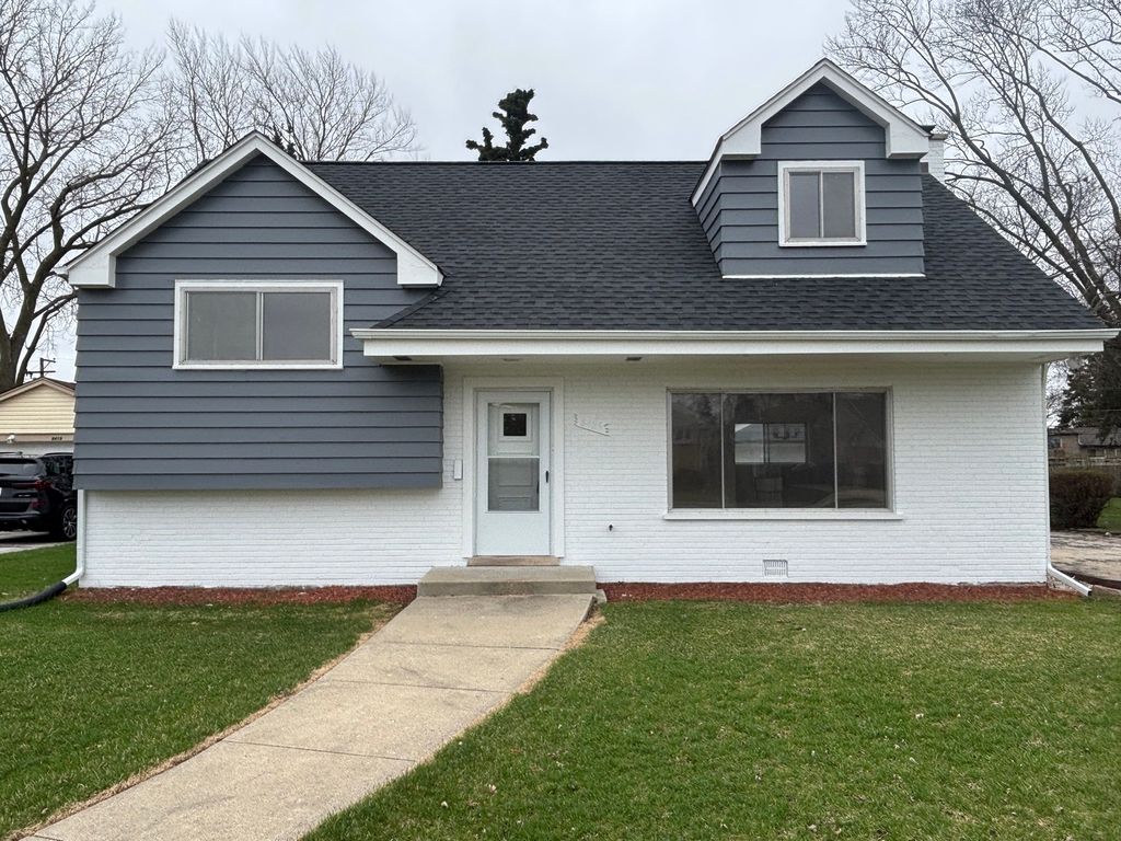 8425 W Carol Street, Niles, IL 60714