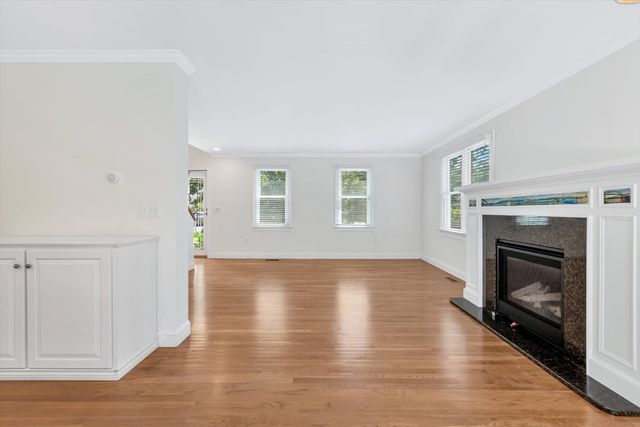 9 Elaine Road, Barnstable, MA 02601