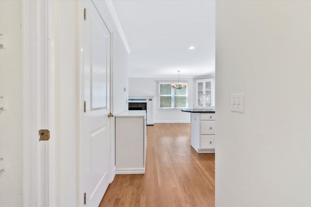 9 Elaine Road, Barnstable, MA 02601