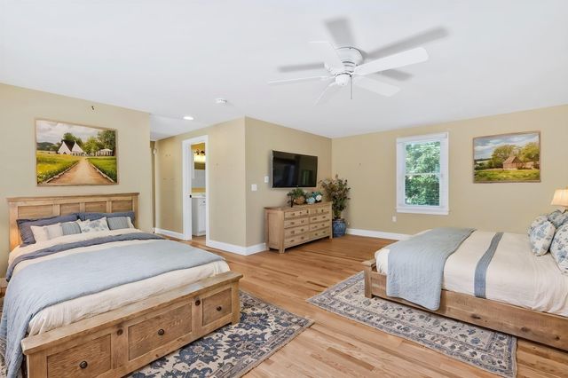 9 Elaine Road, Barnstable, MA 02601