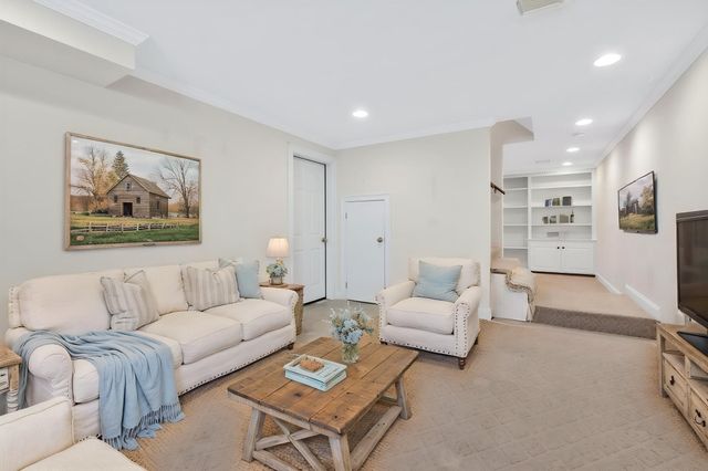 9 Elaine Road, Barnstable, MA 02601