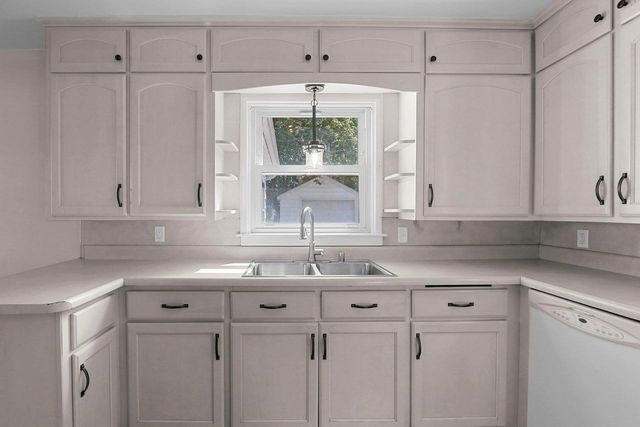 1139 14TH AVENUE, Green Bay, WI 54304