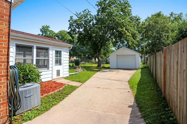 1139 14TH AVENUE, Green Bay, WI 54304