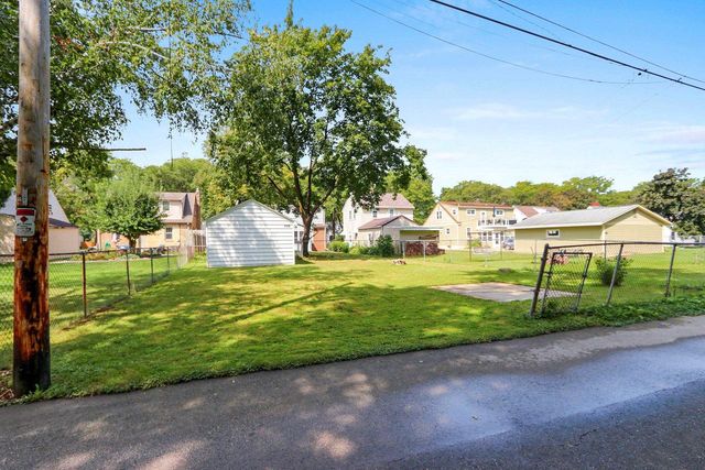1139 14TH AVENUE, Green Bay, WI 54304