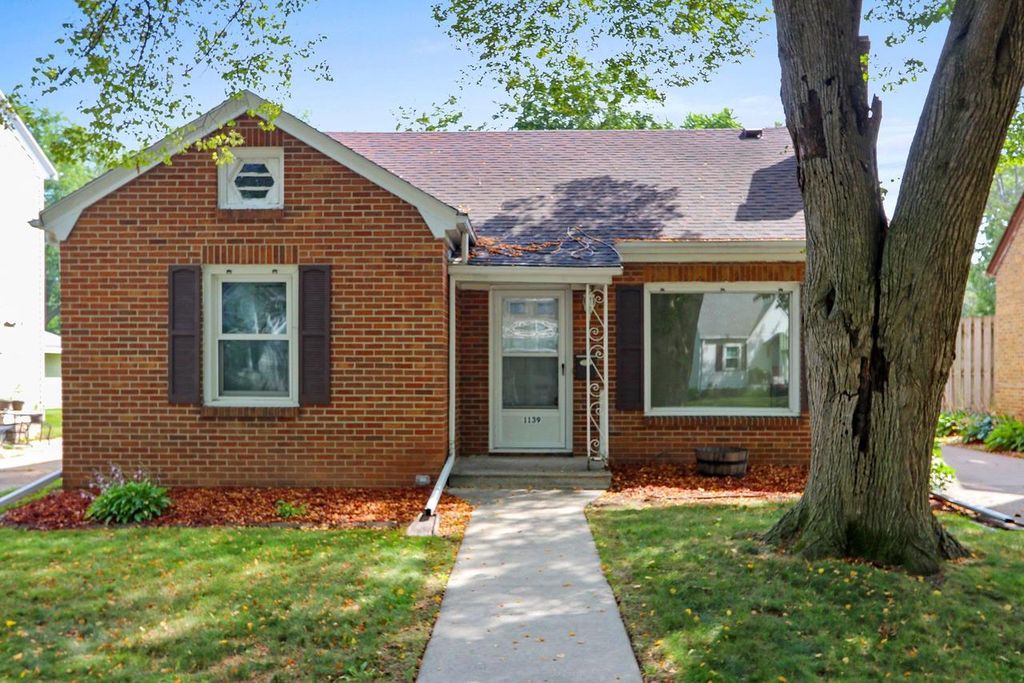 1139 14TH AVENUE, Green Bay, WI 54304