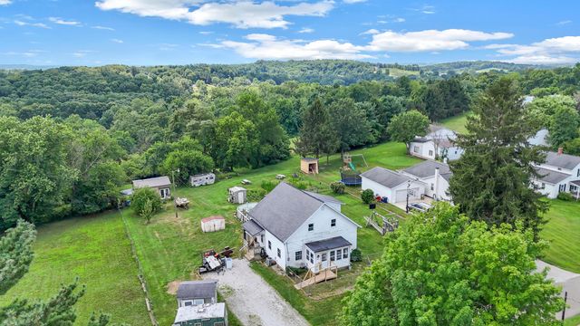 8818 National Road SE, Thornville, OH 43076