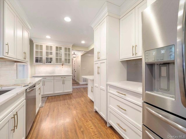 5 Indian Drive, West Nyack, NY 10994