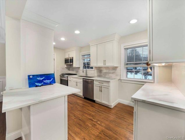 5 Indian Drive, West Nyack, NY 10994