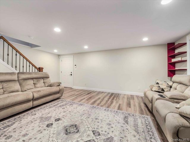 5 Indian Drive, West Nyack, NY 10994