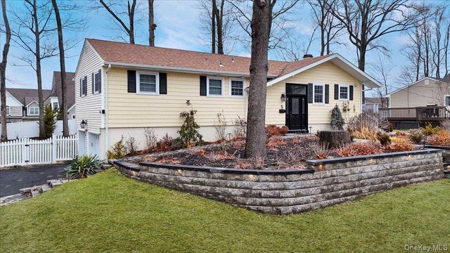 5 Indian Drive, West Nyack, NY 10994