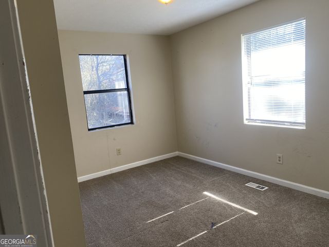 8977 Tweeddale Drive, Winston, GA 30187