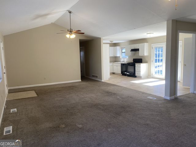 8977 Tweeddale Drive, Winston, GA 30187