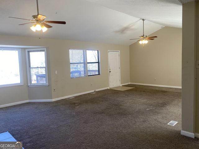 8977 Tweeddale Drive, Winston, GA 30187