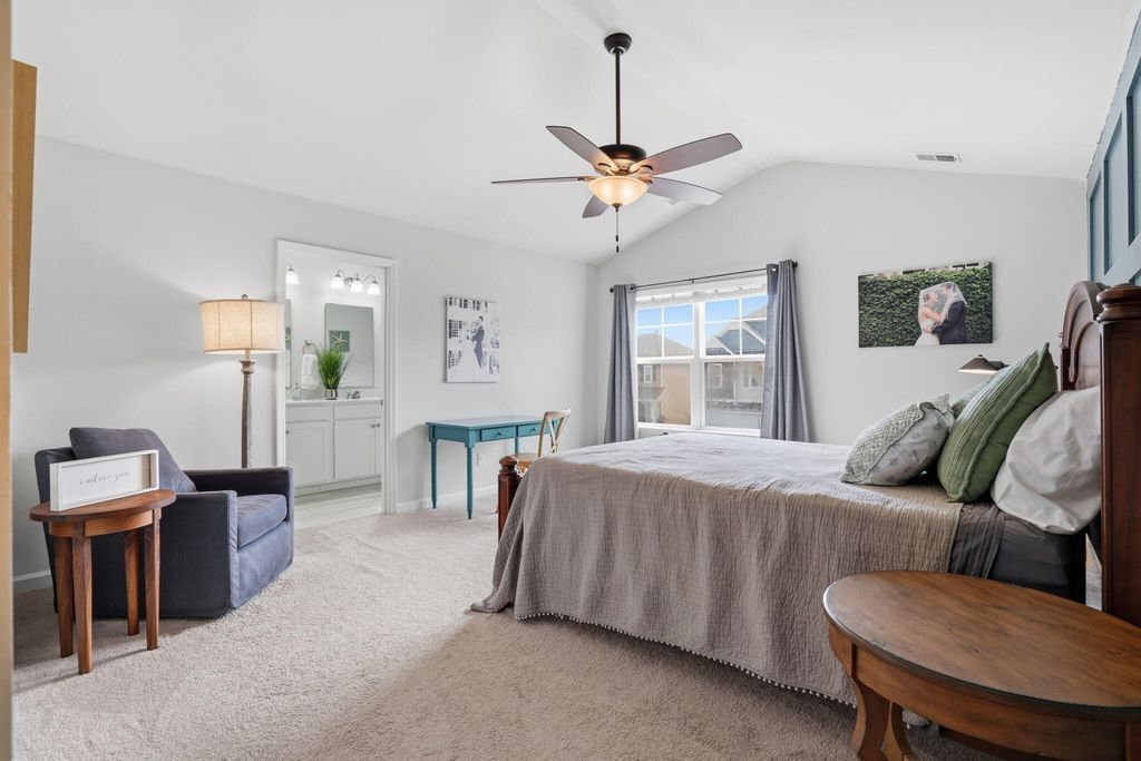 Image 16 of property listing at 3822 Sawmill Court, Mount Pleasant, SC 29429