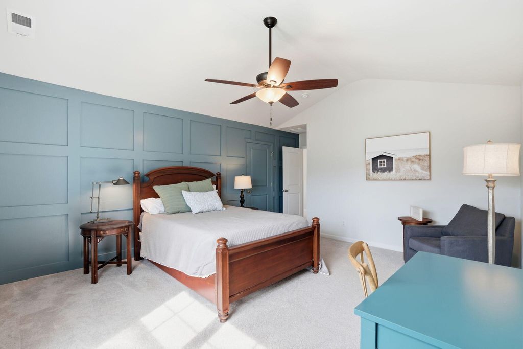 Image 17 of property listing at 3822 Sawmill Court, Mount Pleasant, SC 29429