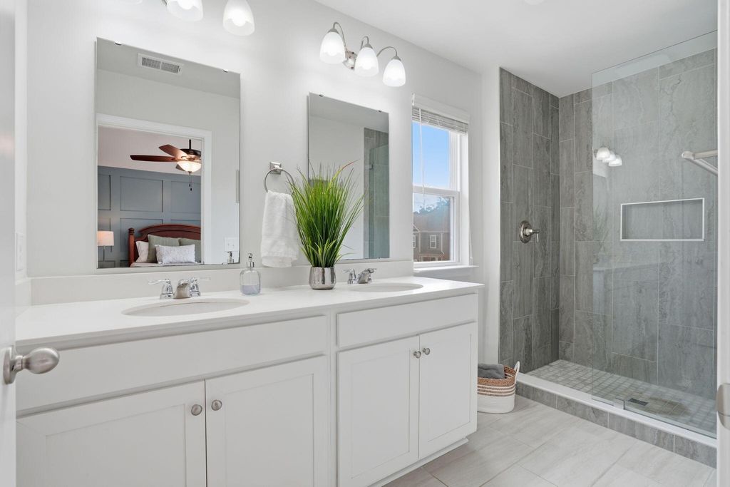 Image 18 of property listing at 3822 Sawmill Court, Mount Pleasant, SC 29429