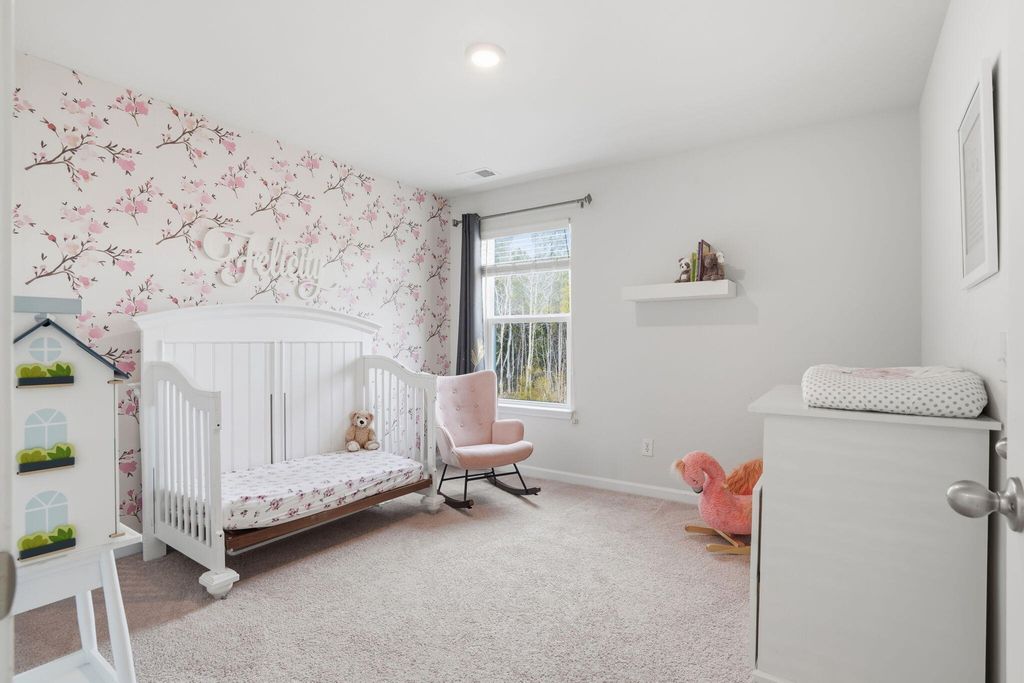 Image 21 of property listing at 3822 Sawmill Court, Mount Pleasant, SC 29429