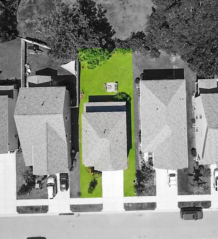 Image 35 of property listing at 3822 Sawmill Court, Mount Pleasant, SC 29429