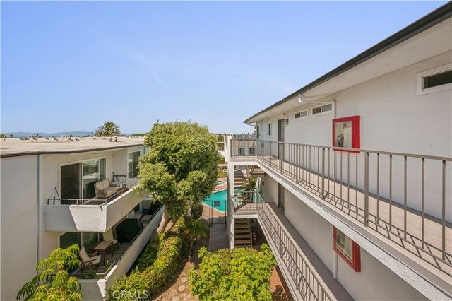 415 S Prospect Avenue 218, Redondo Beach, CA 90277