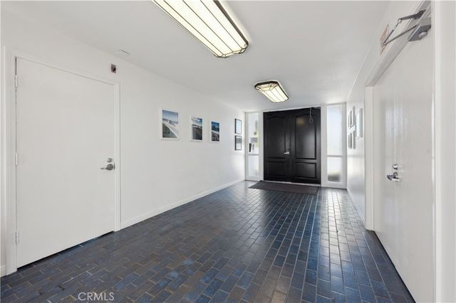 415 S Prospect Avenue 218, Redondo Beach, CA 90277