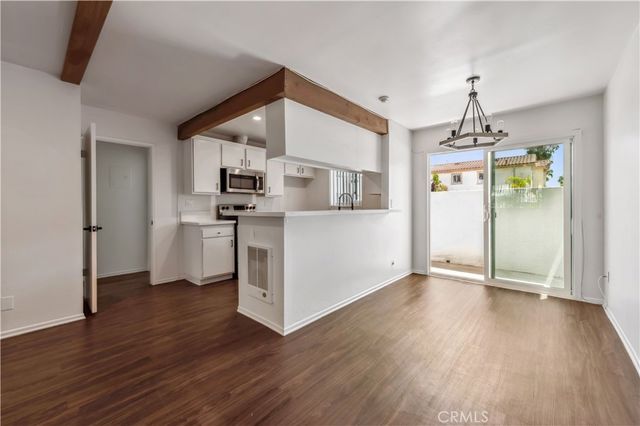 415 S Prospect Avenue 218, Redondo Beach, CA 90277