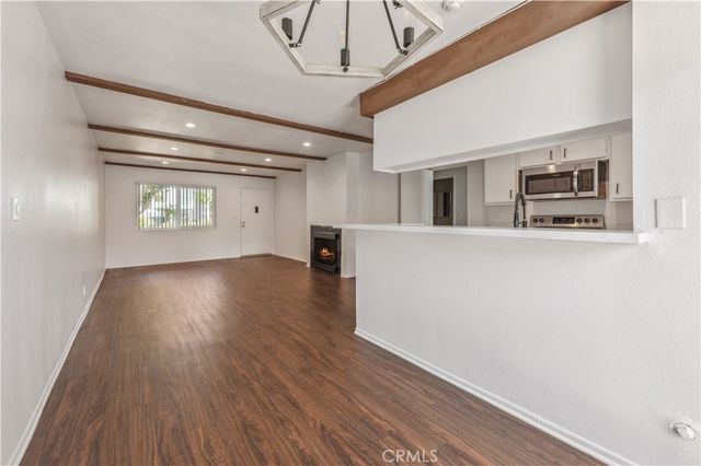 415 S Prospect Avenue 218, Redondo Beach, CA 90277